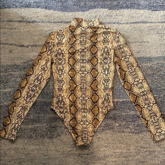 Snake Print Bodysuit - Picture 4 of 6
